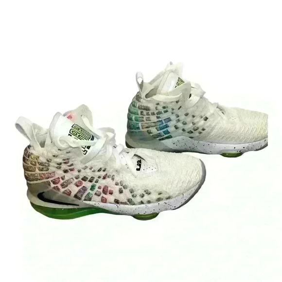 Size 5Y - Nike LeBron 17 Air Command Force - Picture 3 of 15